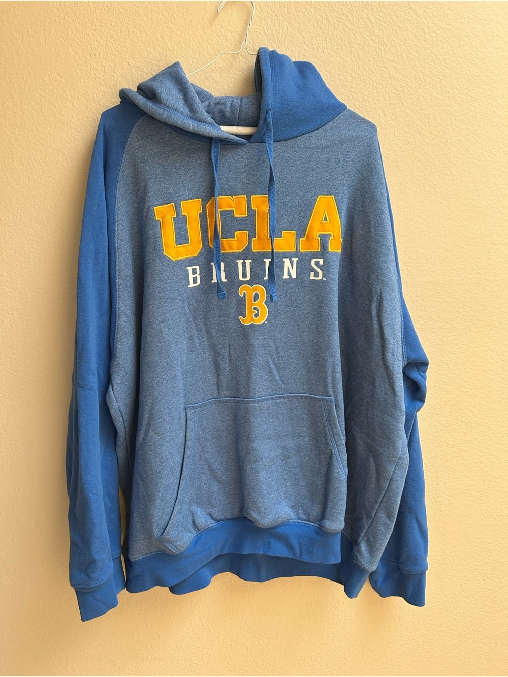 UCLA Bruins Champion Hoodie 2XL Blue Pullover Sweatshirt Men’s XXL Spellout Logo